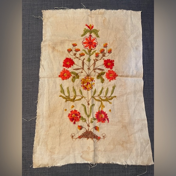 Vintage Handmade Crewel Floral Needlework Unframed Romantic Cottage Core - Picture 5 of 5